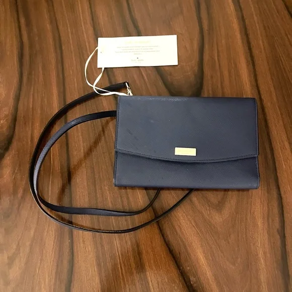 Beautiful Kate Spade Cross Body Wallet. NEW - Picture 7 of 10